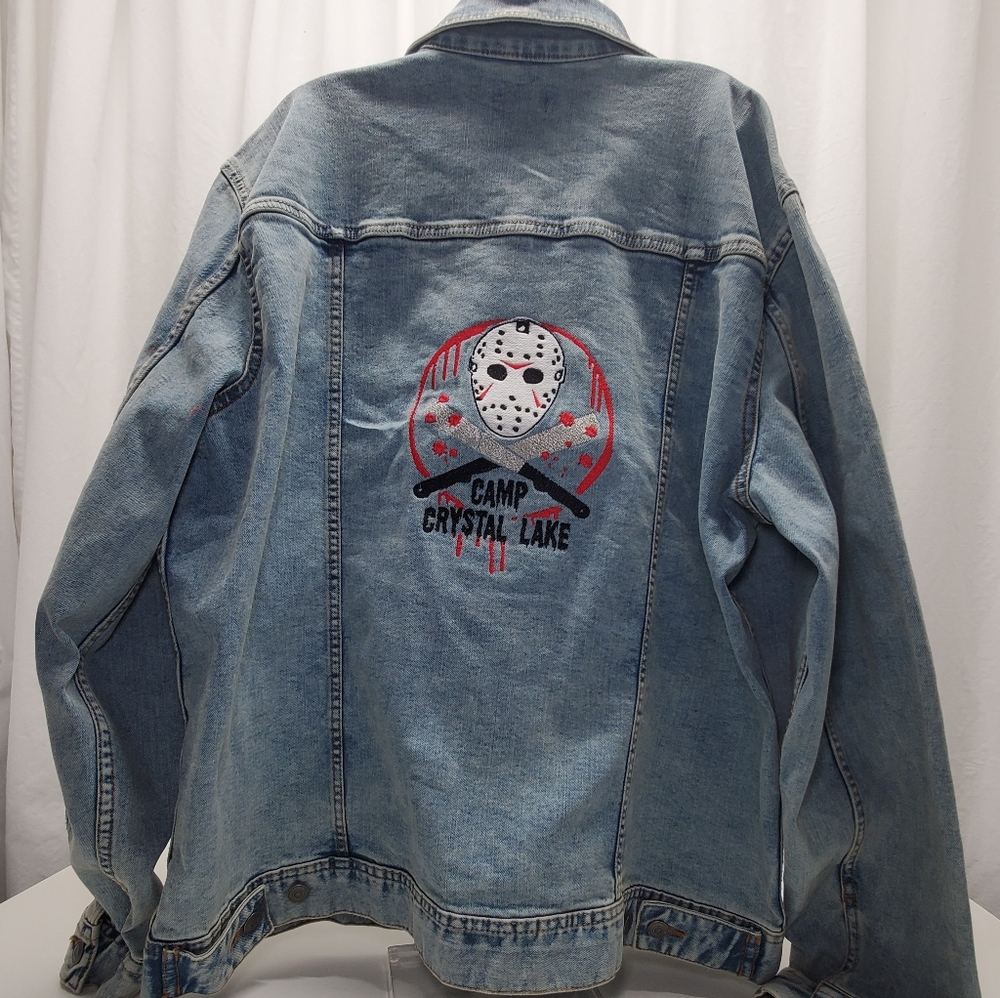 FRIDAY THE 13TH, CAMP CRYSTAL LAKE CUSTOMIZED EMBROIDERED XL DENIM JACKET. $125.
